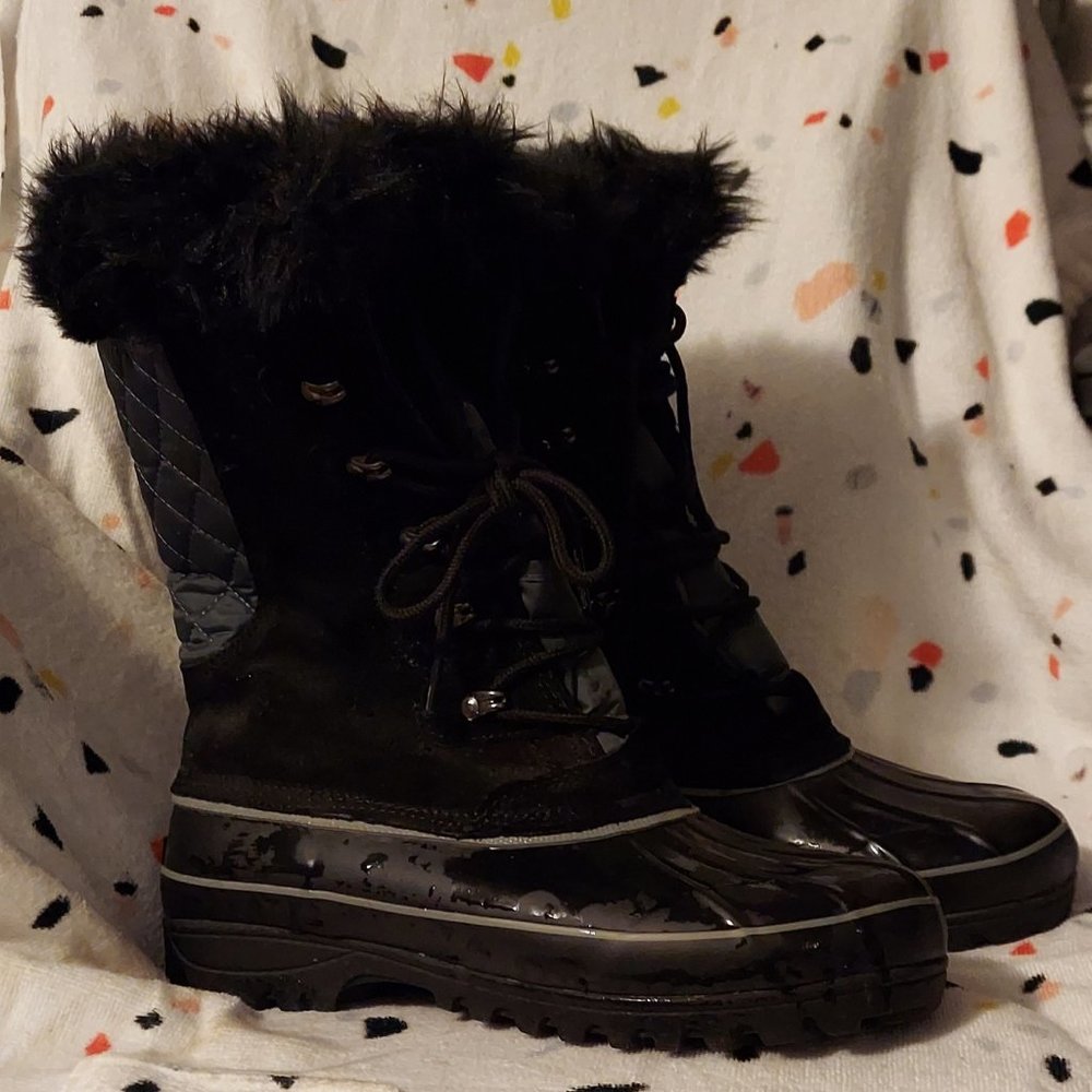 Khombu black waterproof winter boots, nwot 10M